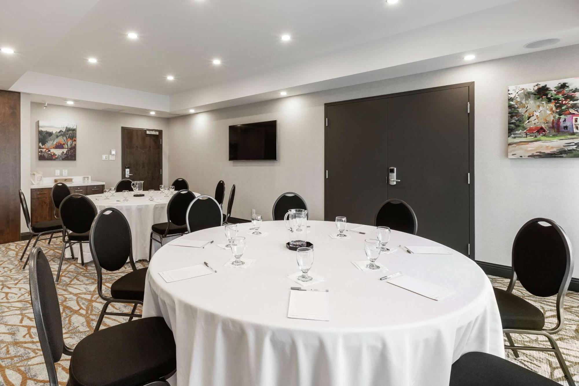 Hampton & By Hilton - Beauport